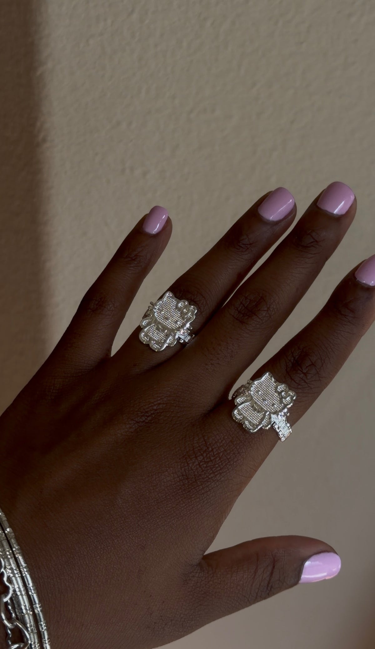silver full body kt ring