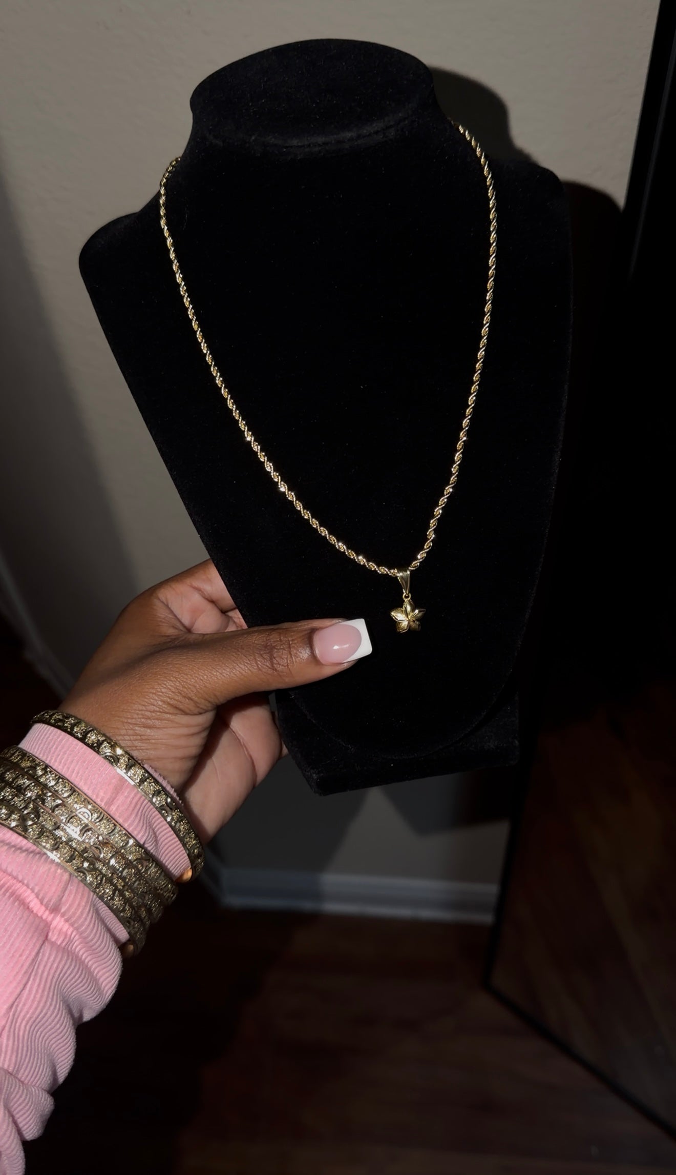 flower necklace 🌺