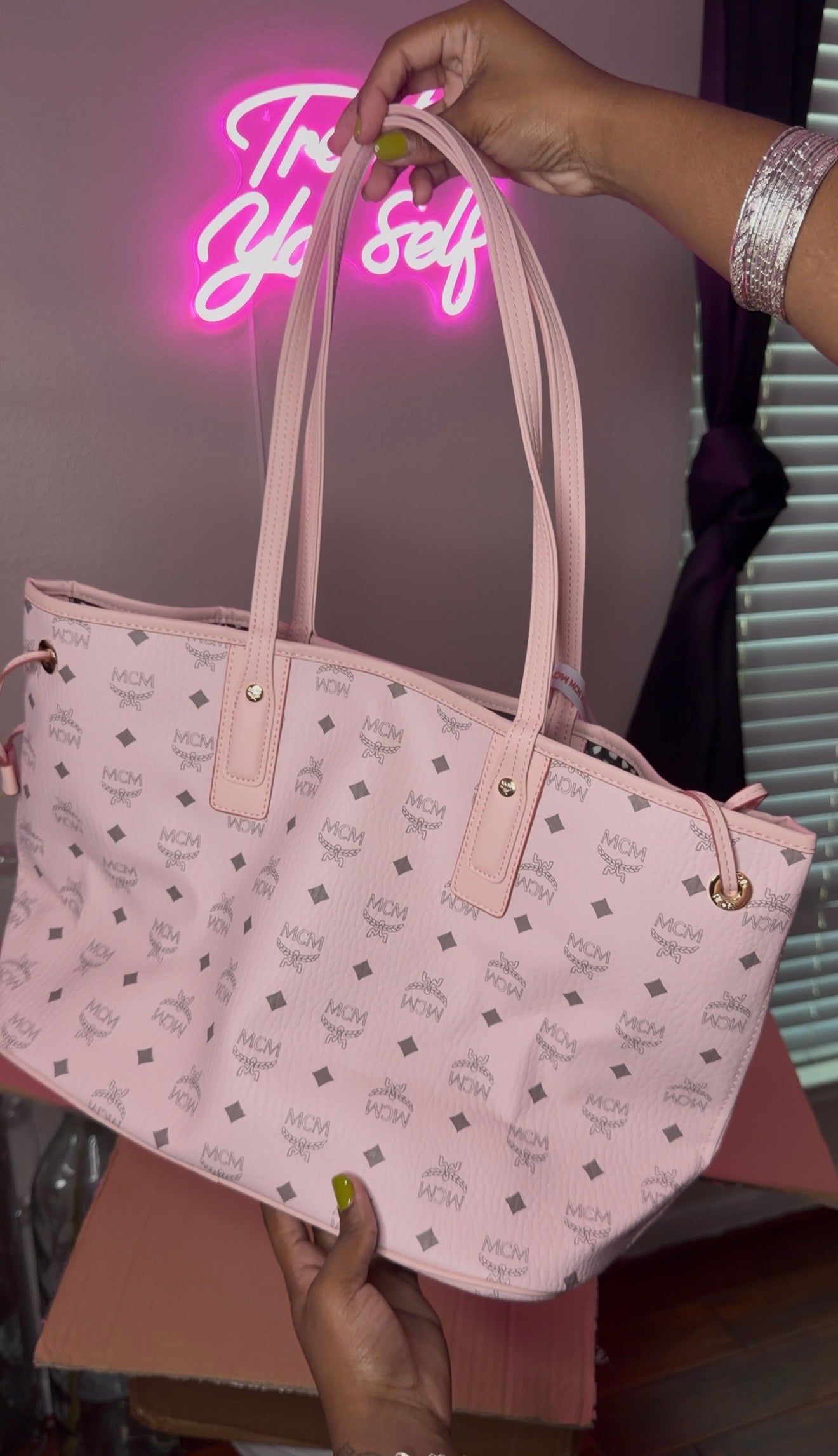 pink M large tote