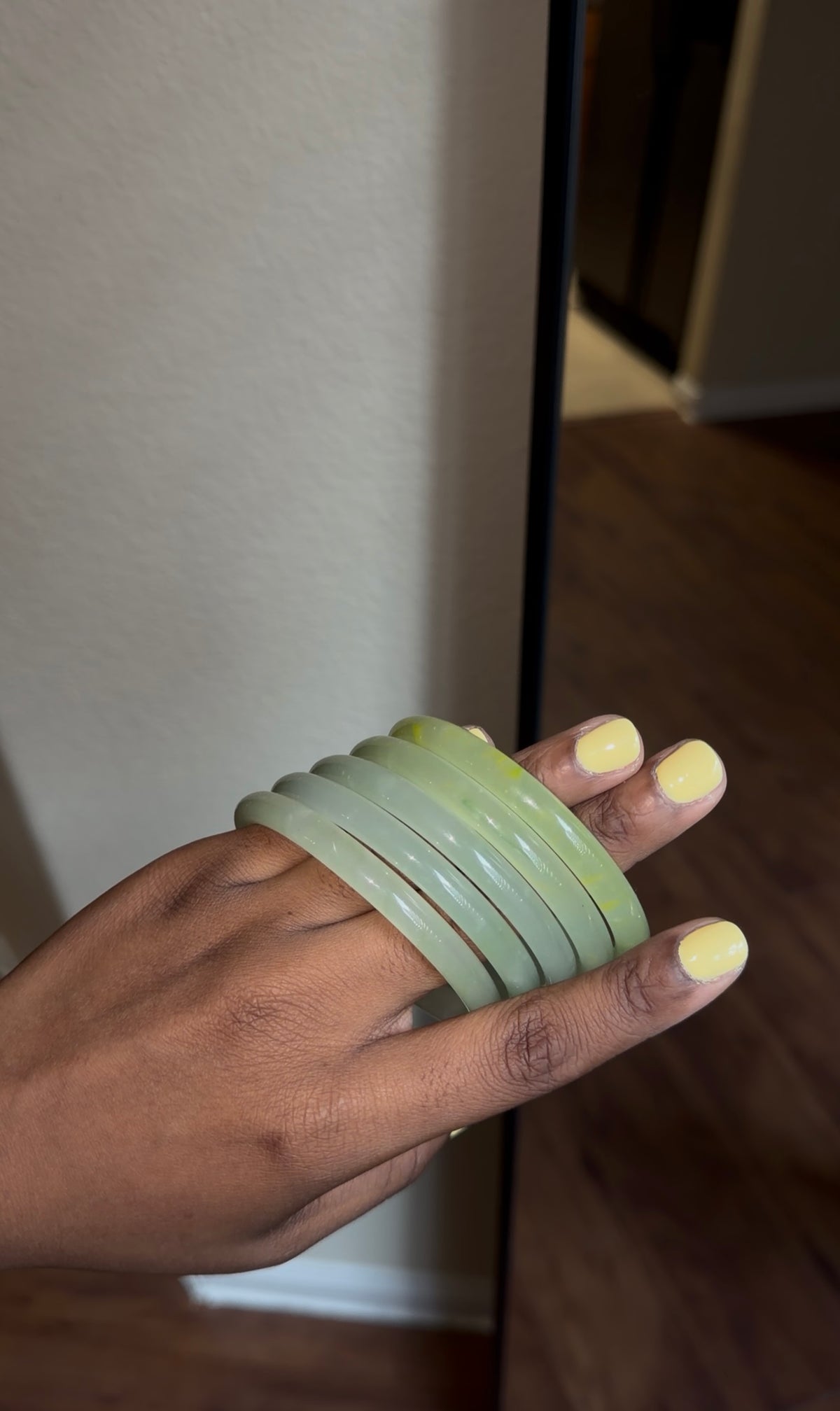 honey dew jade bangle 🍈