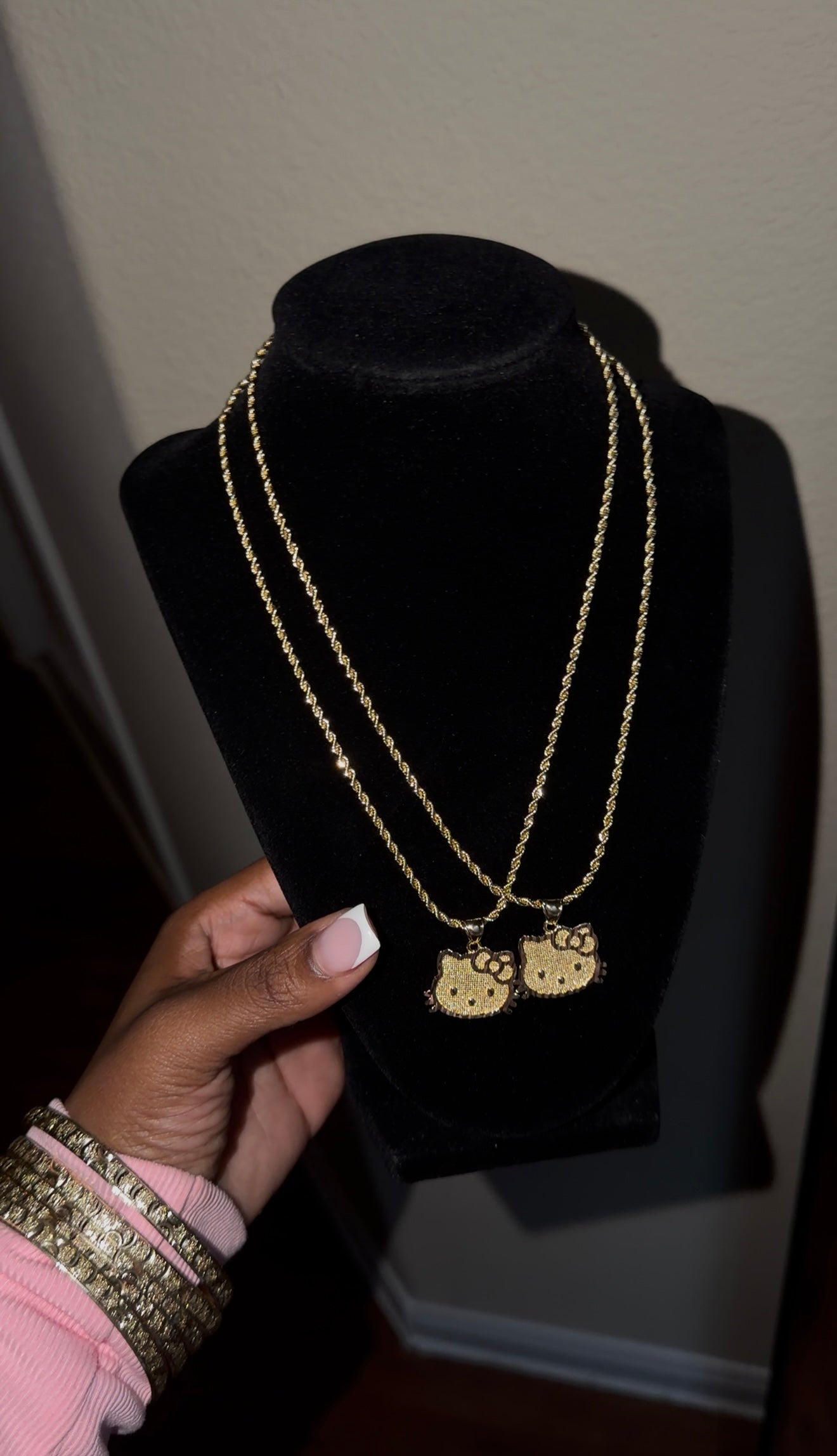 hk face necklace