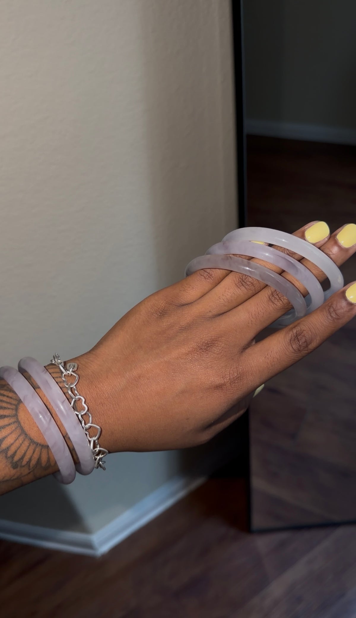 lavender cream jade bangle 💜