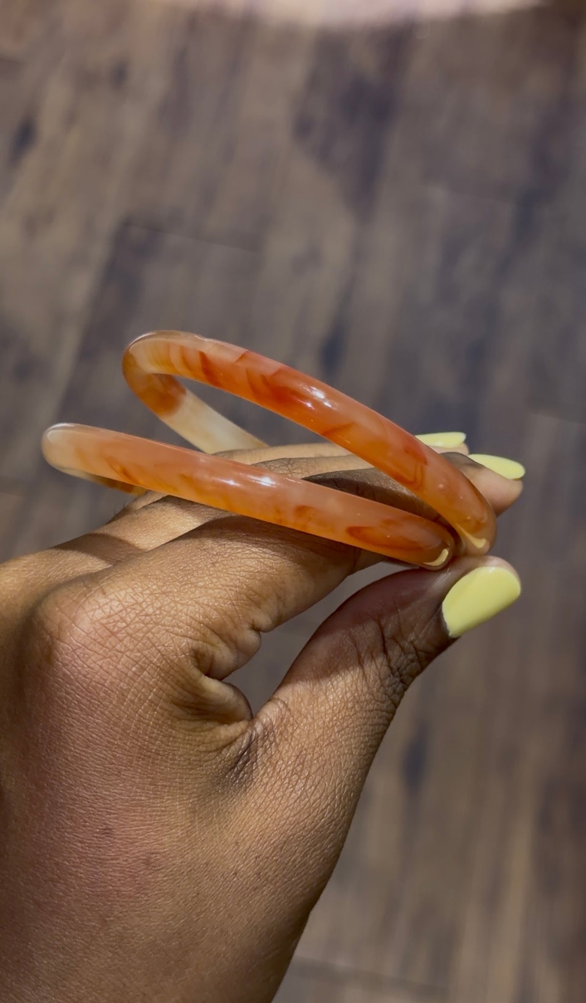 strawberry sherbet jade bangle🍓